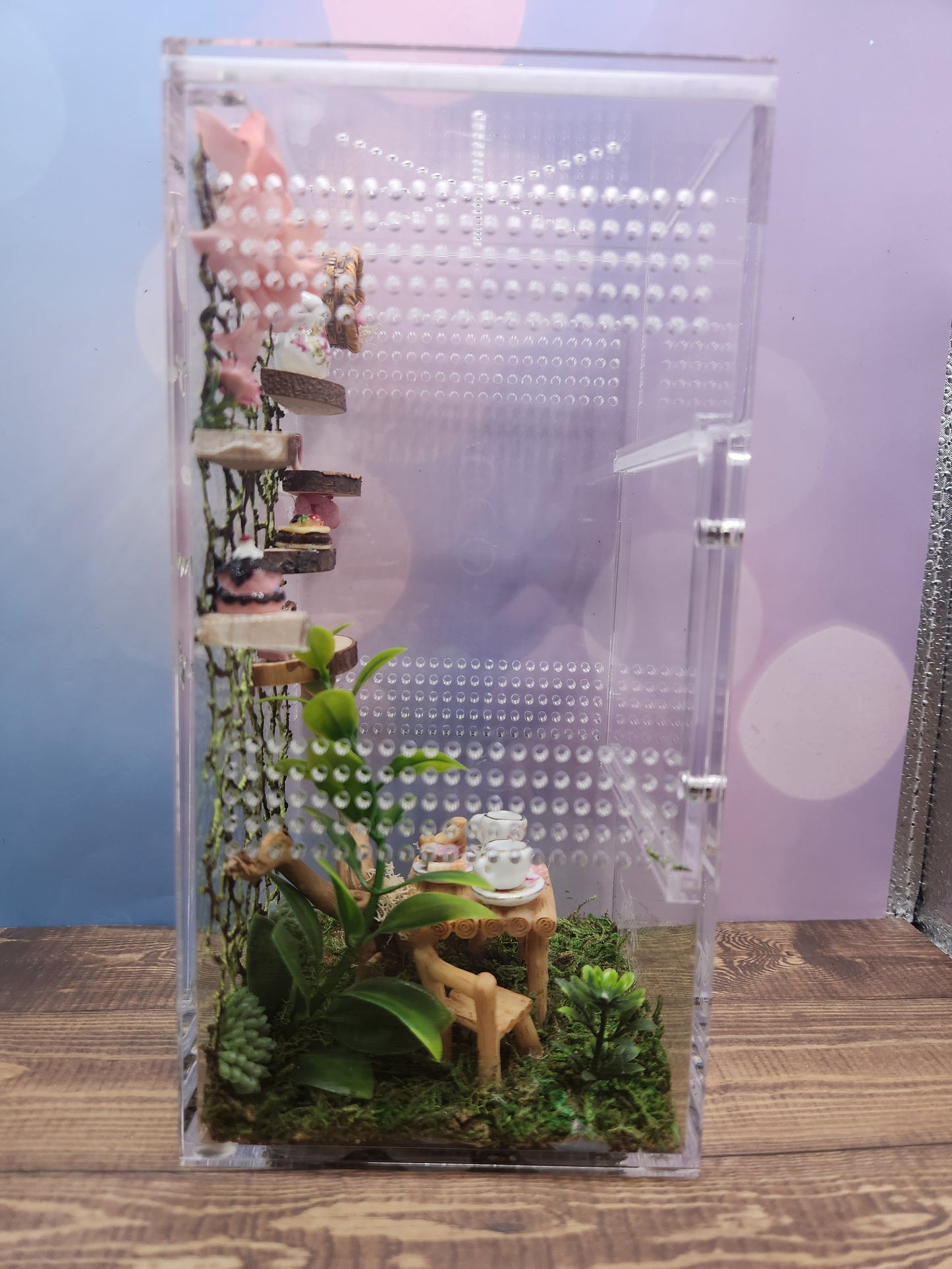 4x4x8" Tea Party Enclosure
