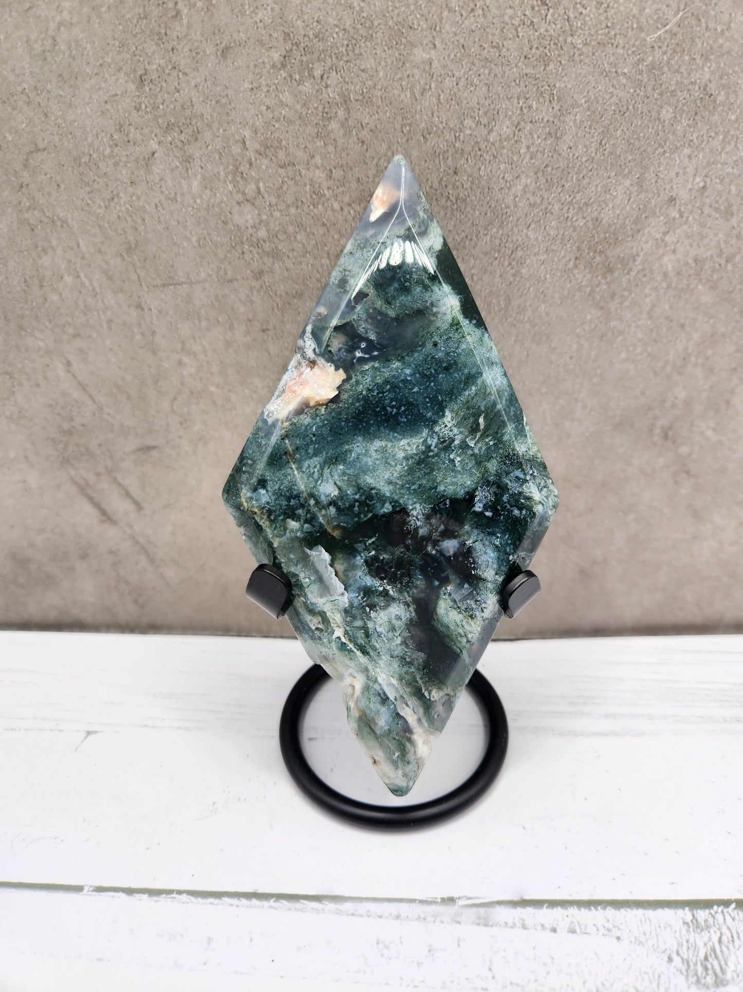 Moss Agate Natural Crystal Diamond Shaped Carving