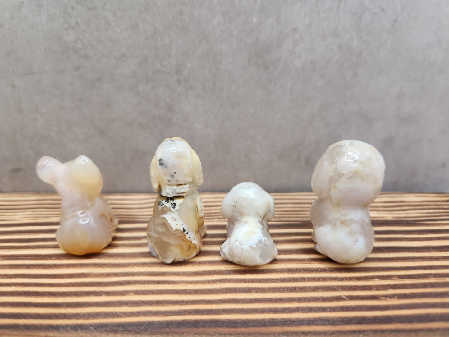 4 Flower Agate Dog Natural Crystal Carving