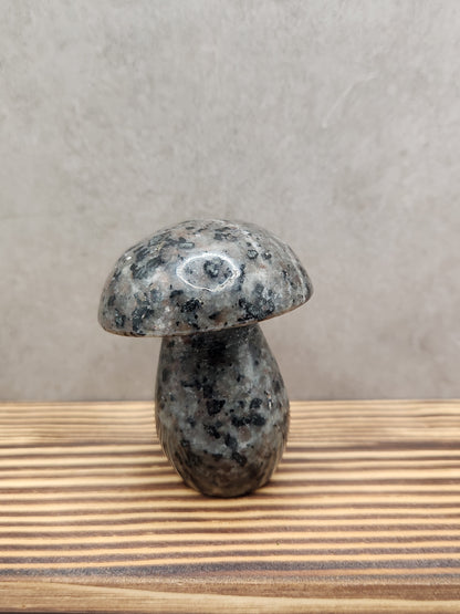 Yooperlite Natural Crystal Mushroom Carving