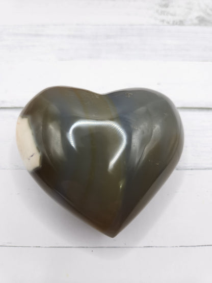 Orca Agate Natural Crystal Heart Carving